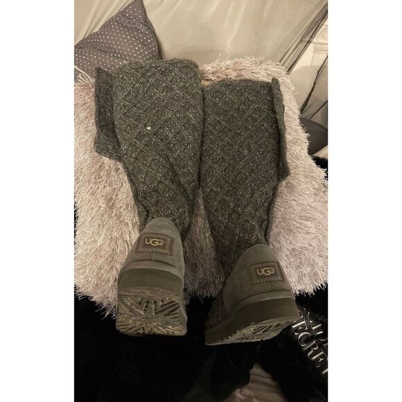 UGG Lattice Cardy Gray Sweater Boots - Picture 12 of 12